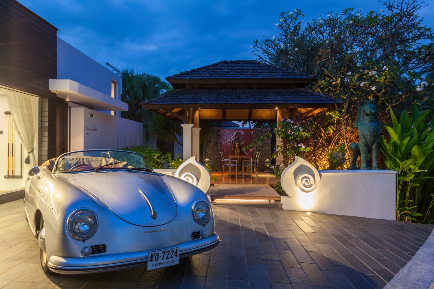 Property image - full photo 36