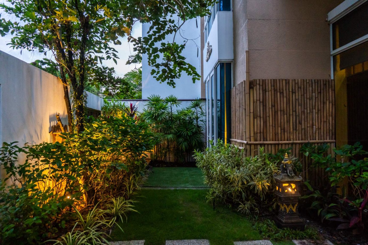 Property image - full photo 57