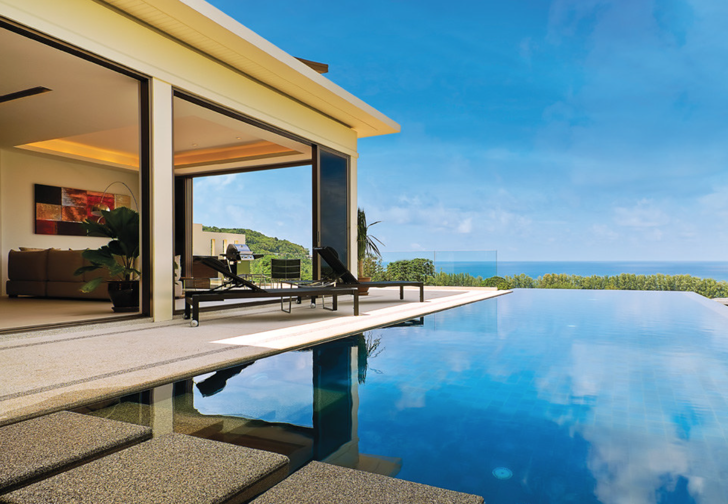 Property image - full photo 2