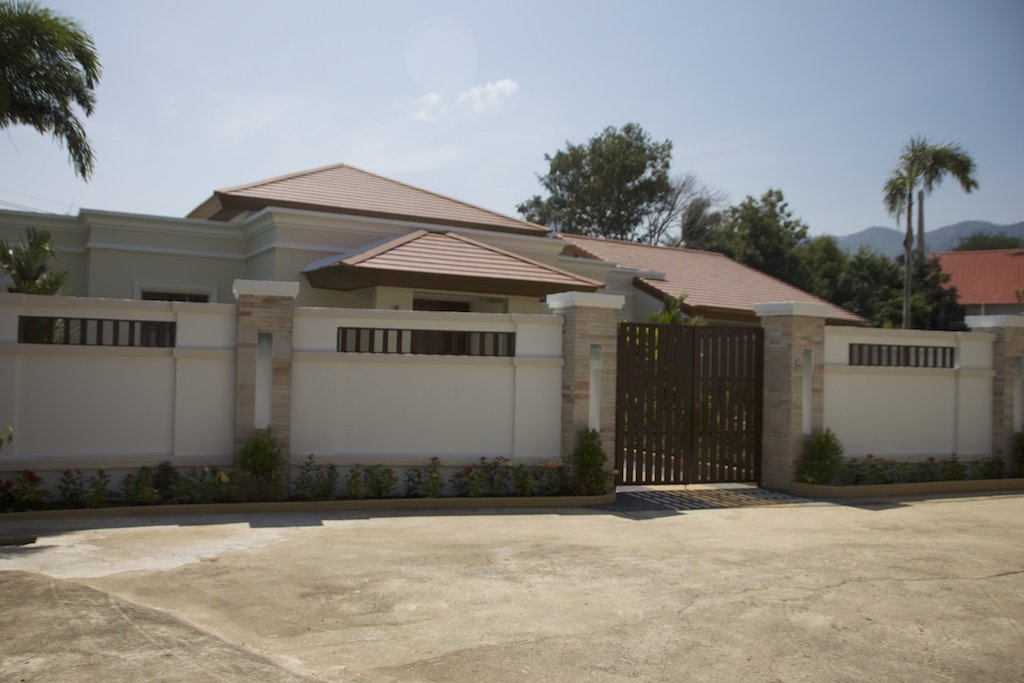 Property image - full photo 13