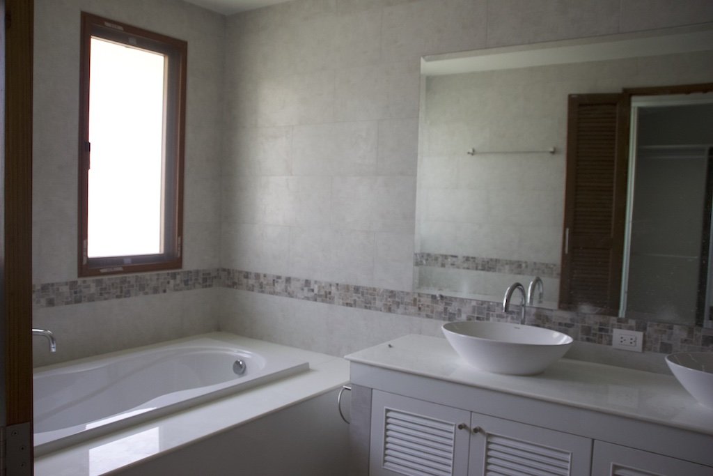 Property image - full photo 9