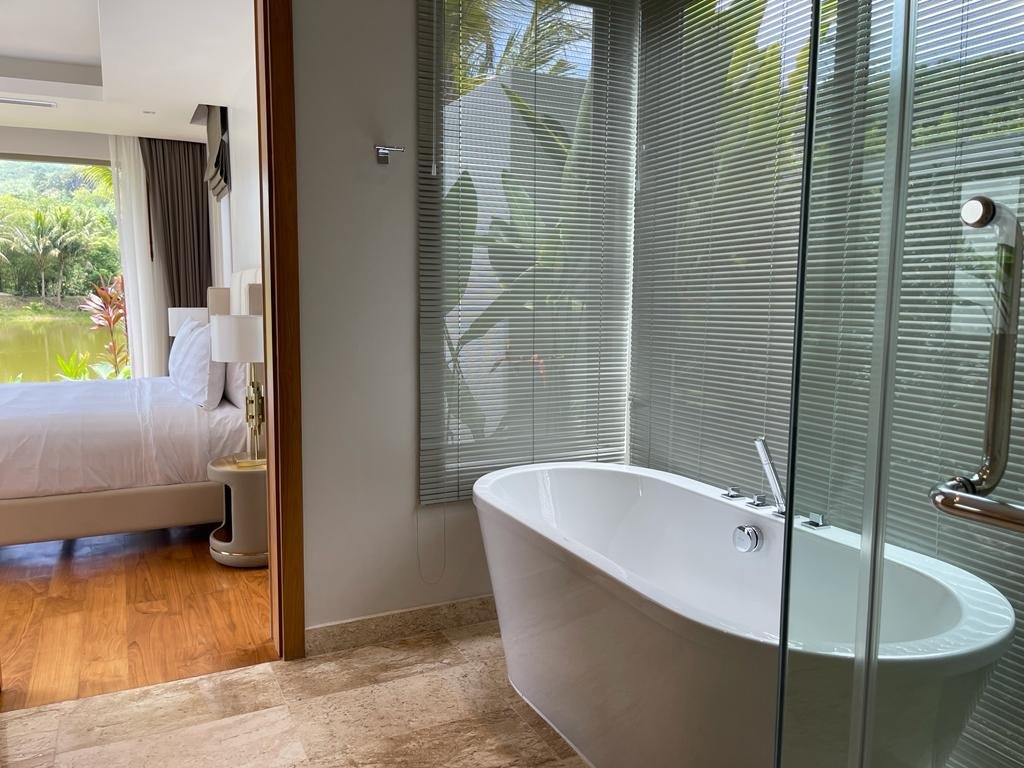 Property image - full photo 4