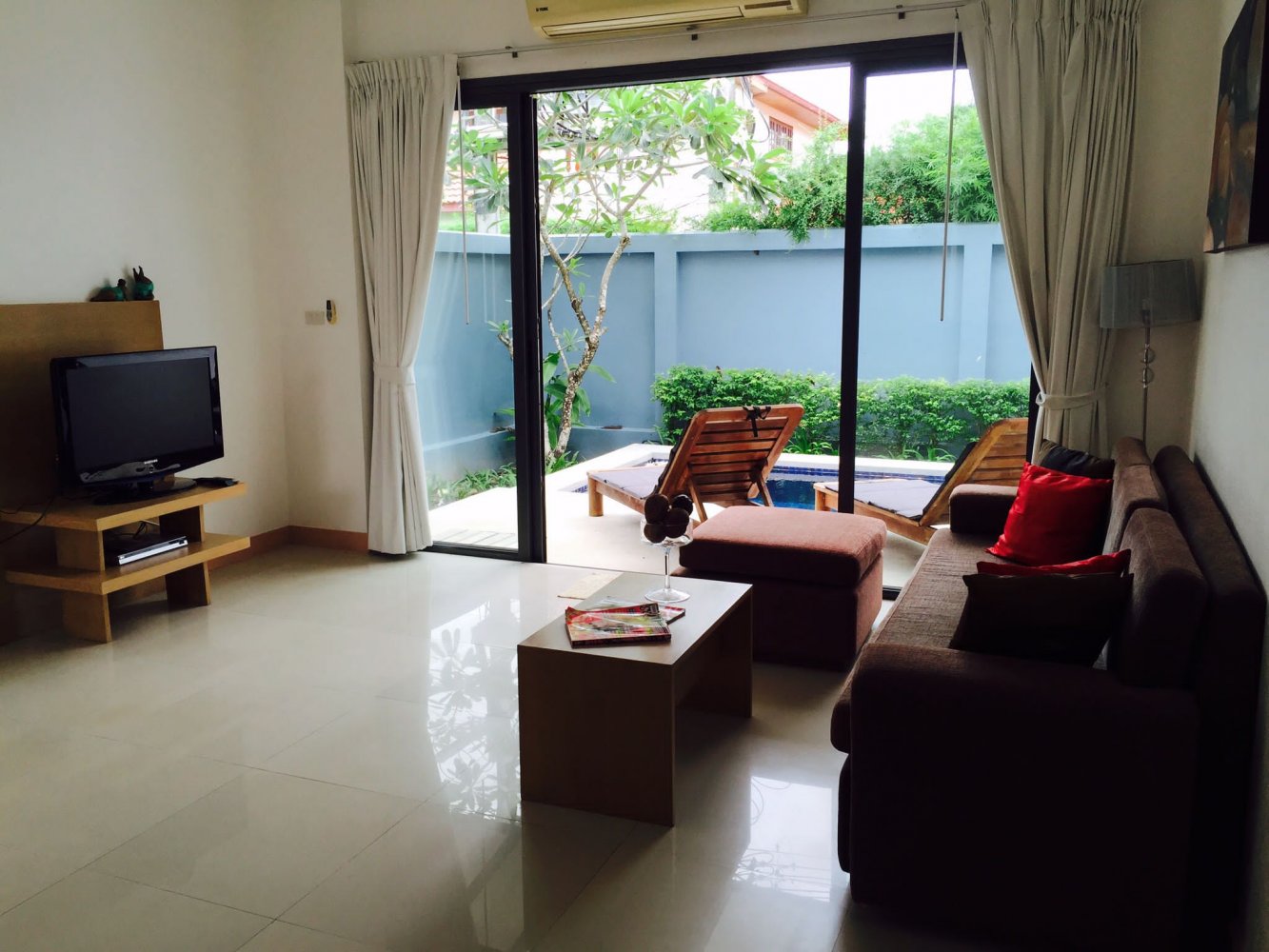 Property image - full photo 12