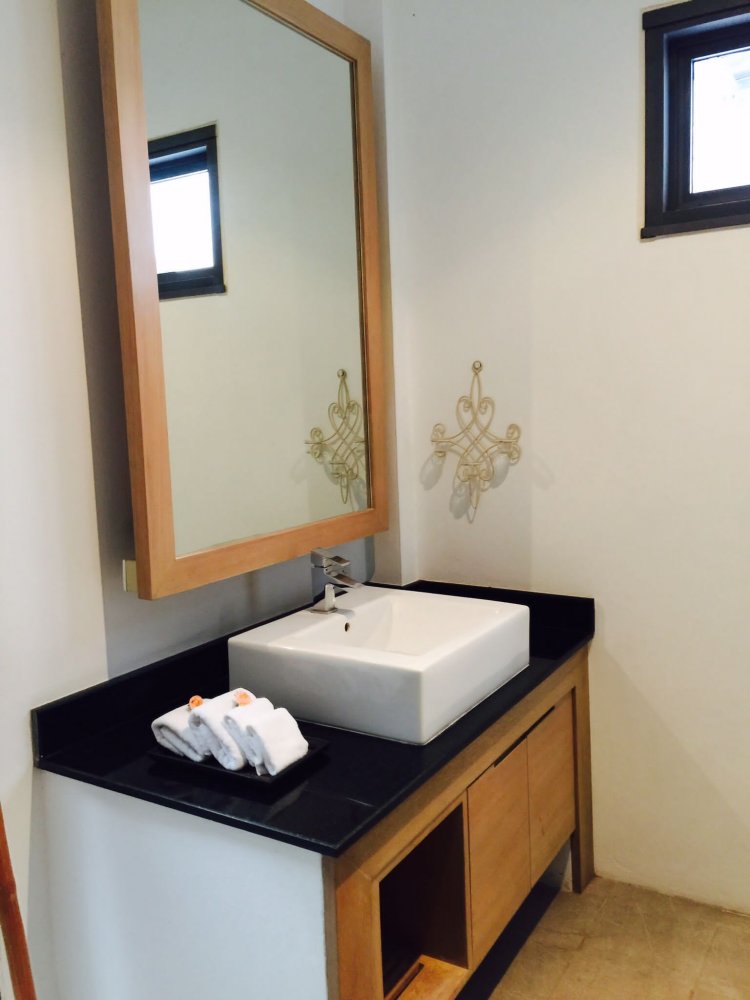 Property image - full photo 10