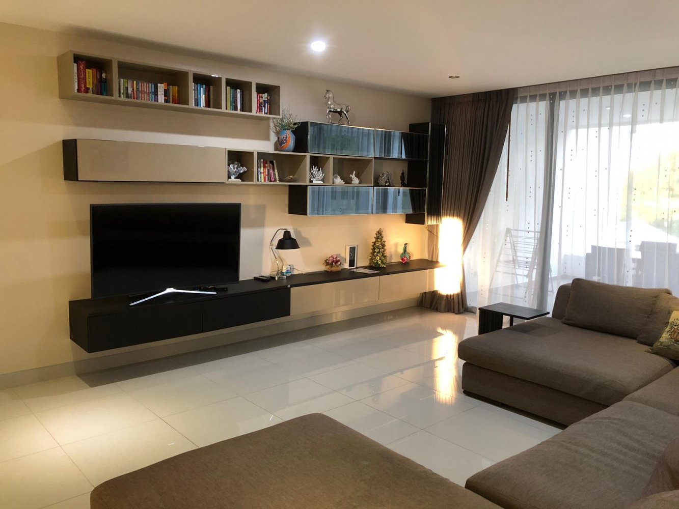 Property image - full photo 6