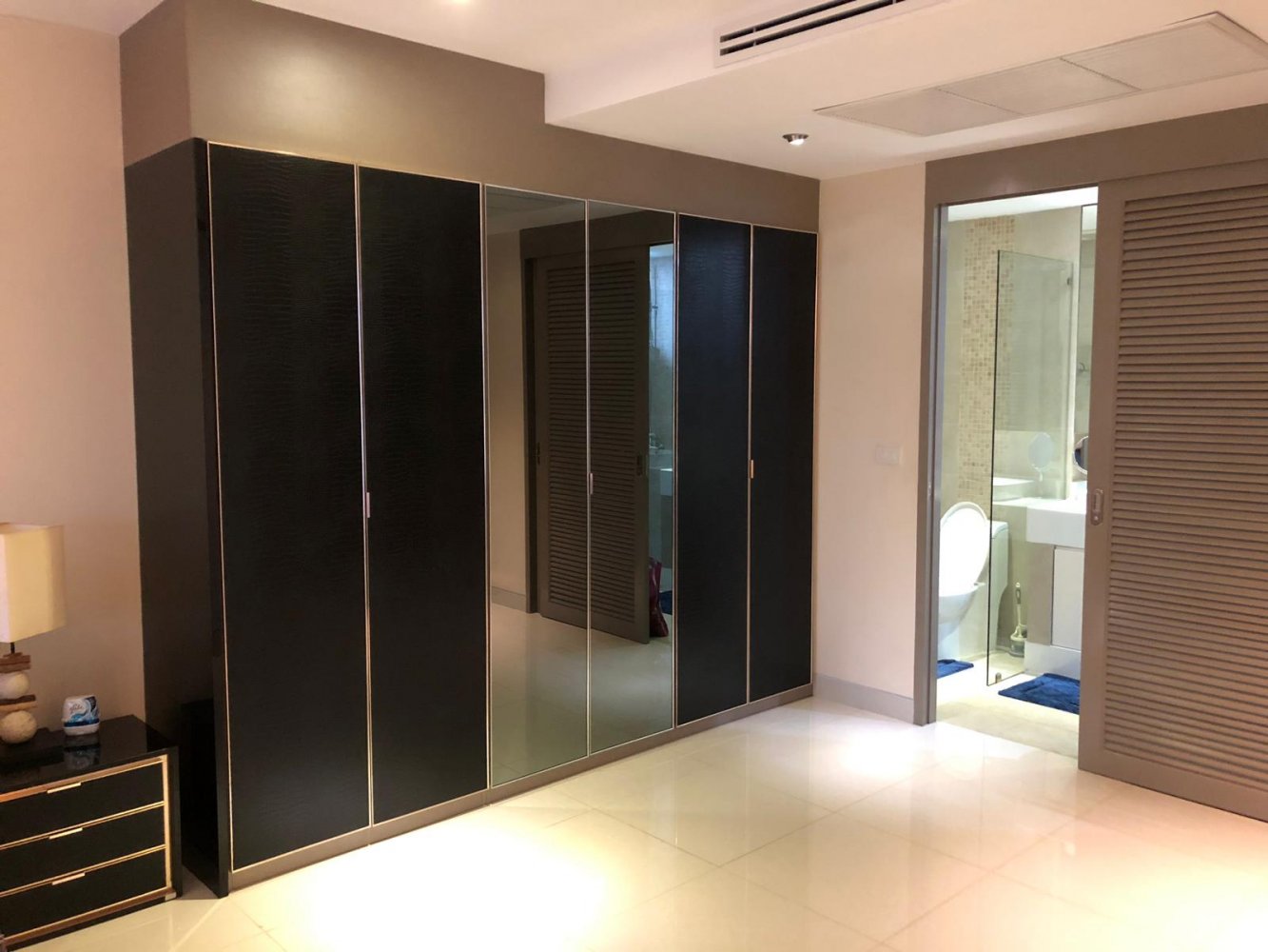 Property image - full photo 18