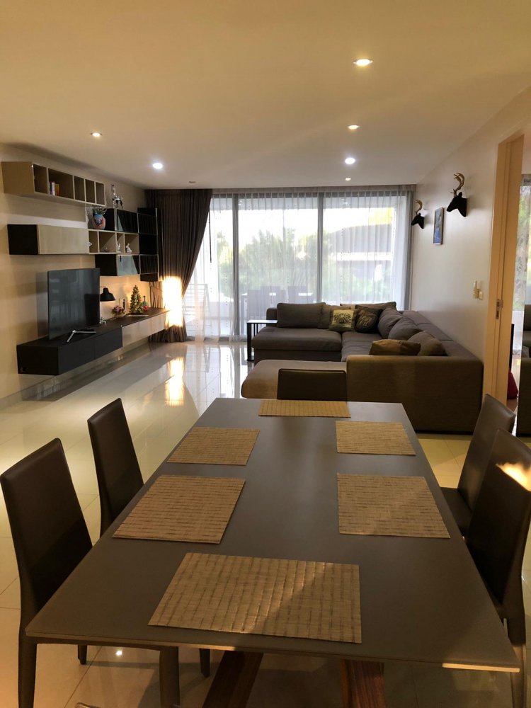 Property image - full photo 5