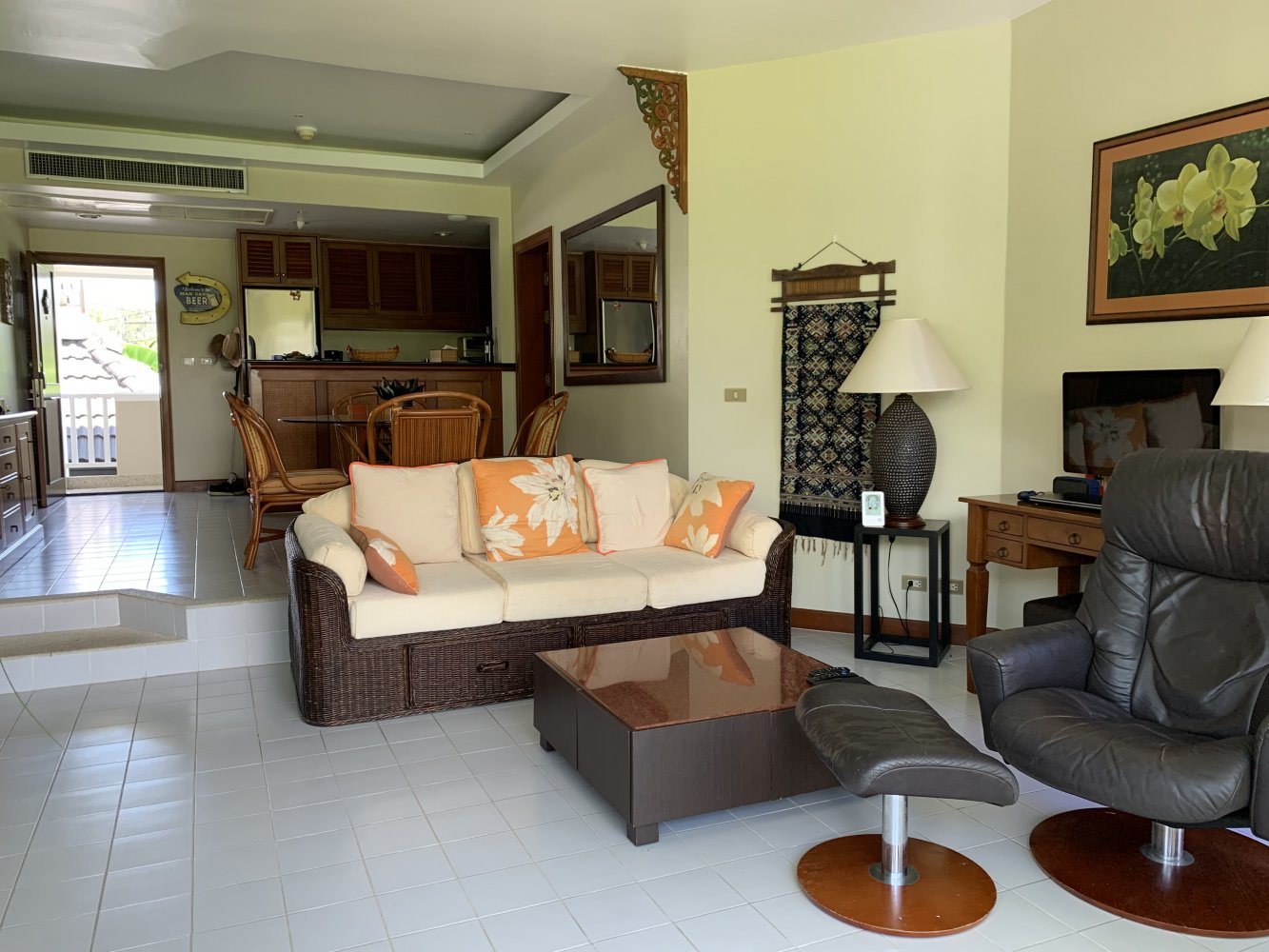 Property image - full photo 3