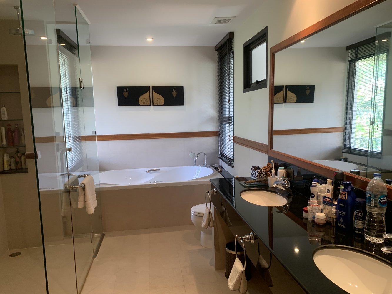 Property image - full photo 10