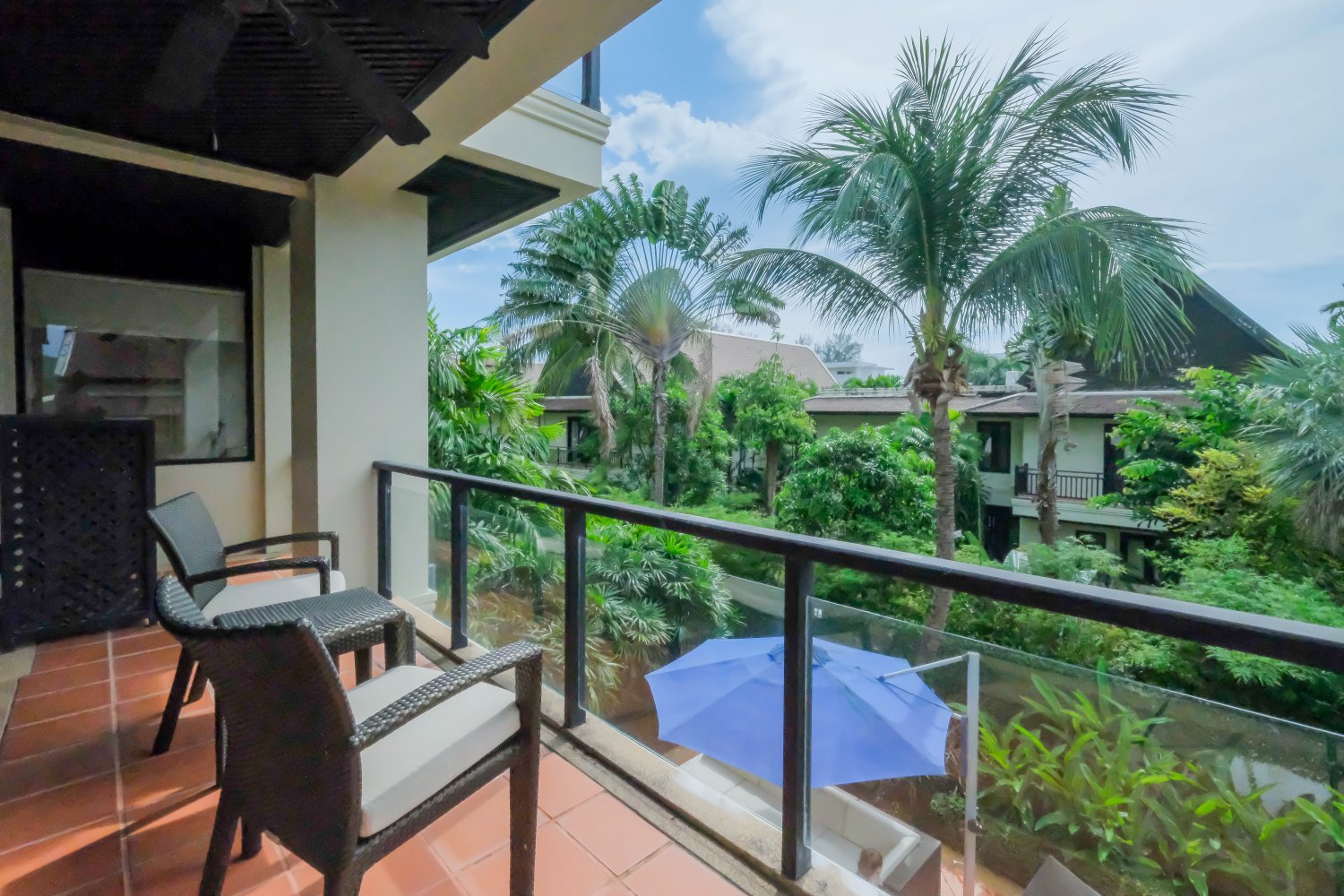 Property image - full photo 3