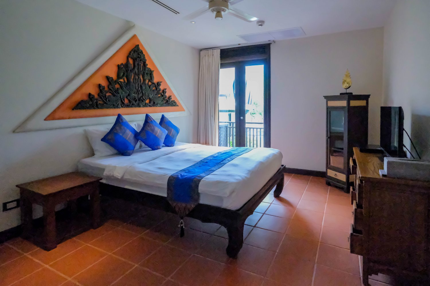 Property image - full photo 18