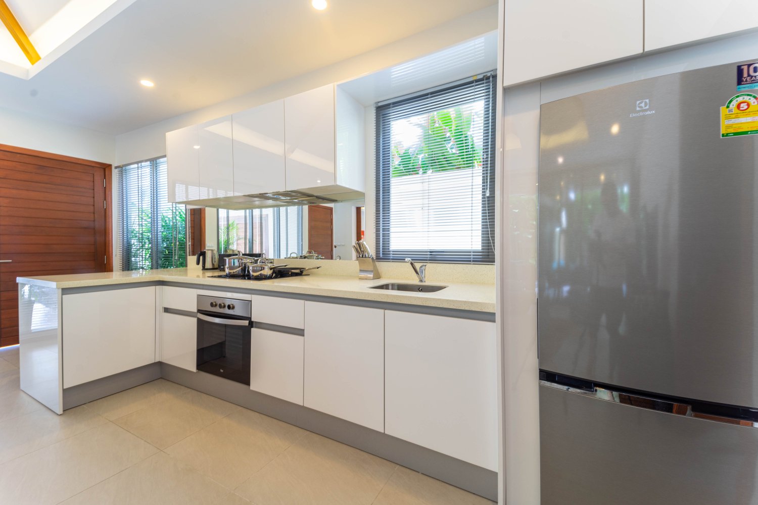 Property image - full photo 9