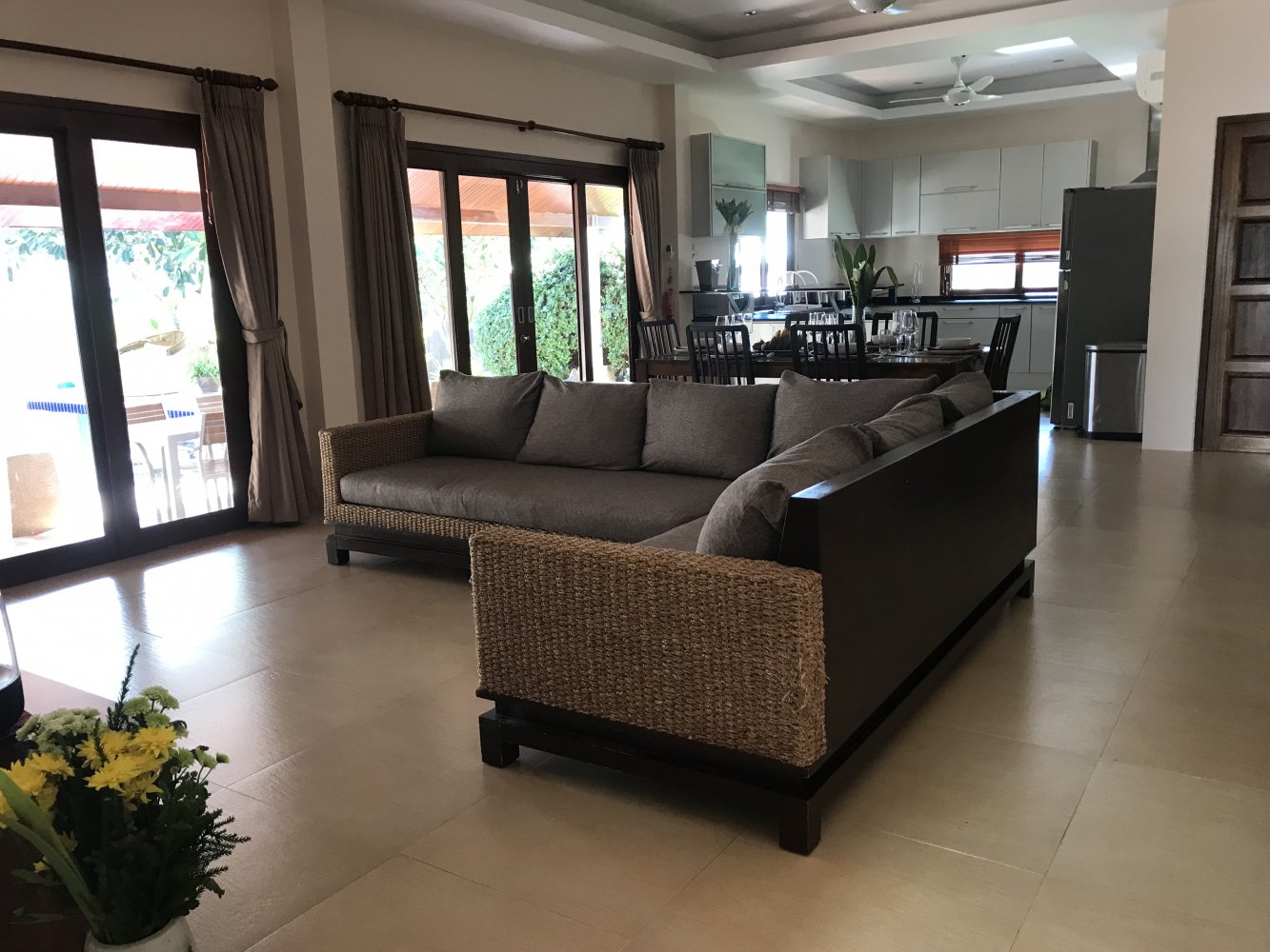 Property image - full photo 11