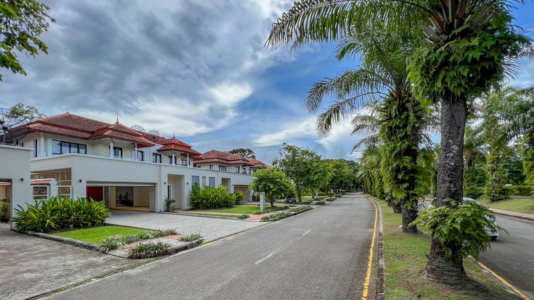 Property image - full photo 54