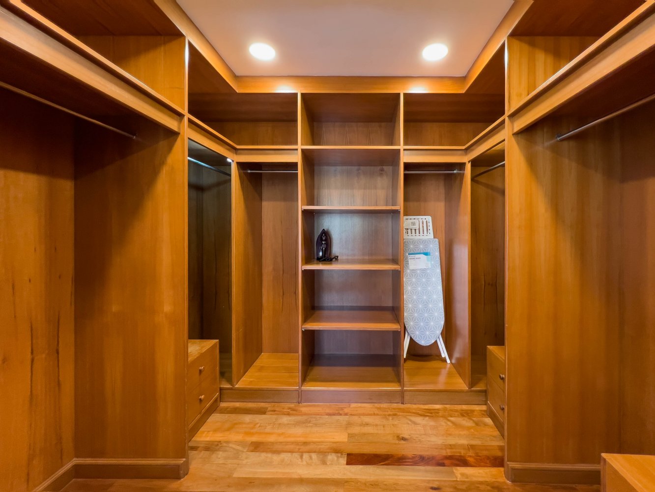 Property image - full photo 33
