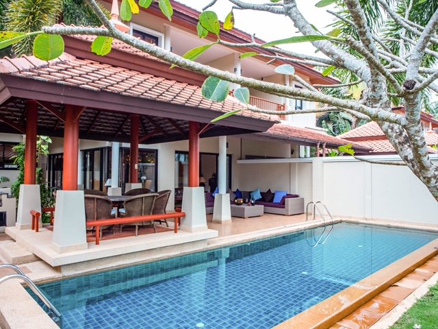 Property image - full photo 2