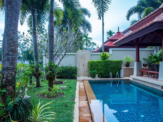 Property image - full photo 4