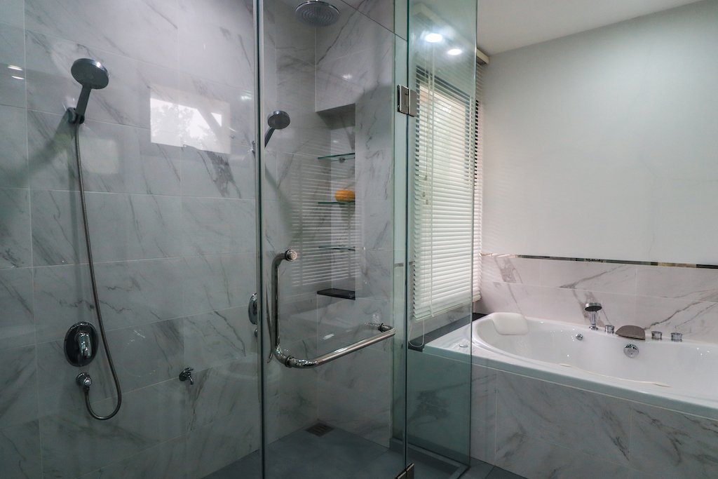 Property image - full photo 45
