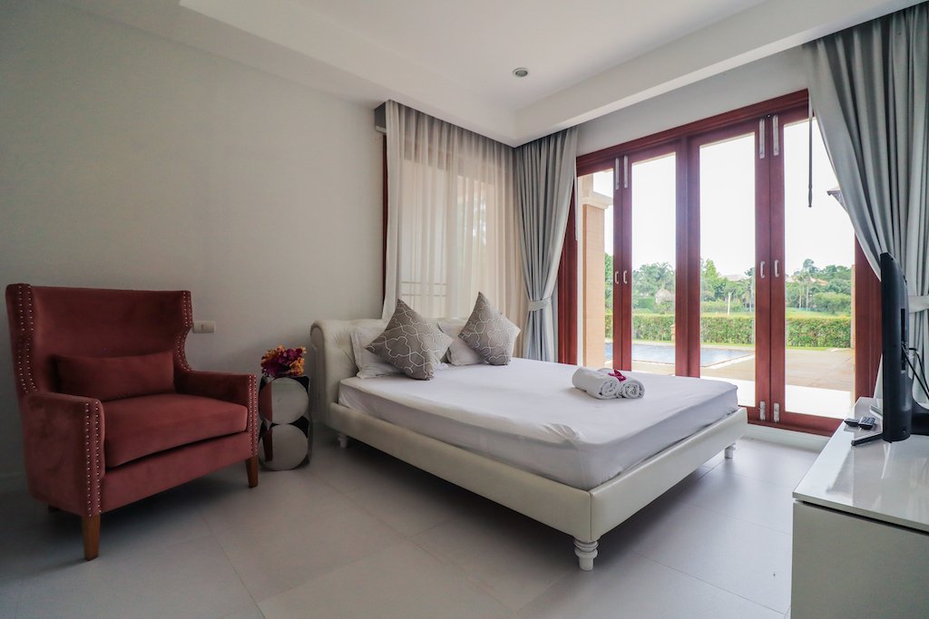 Property image - full photo 56
