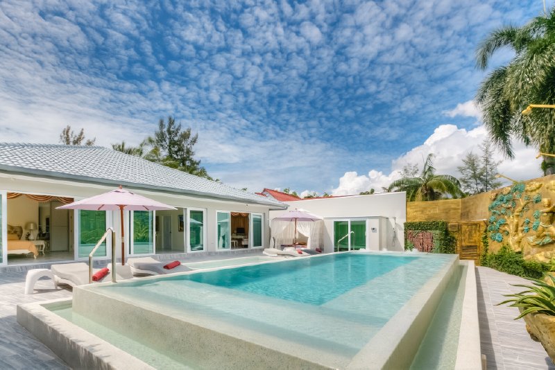 Property image - full photo 4