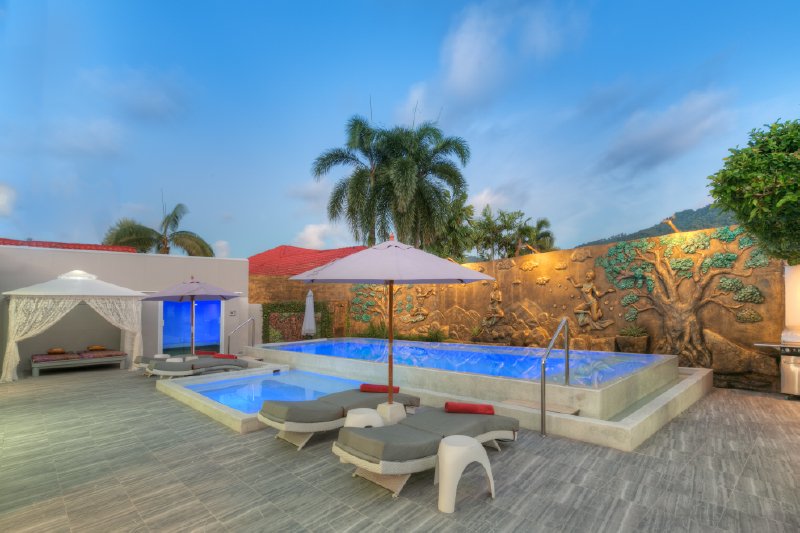Property image - full photo 18