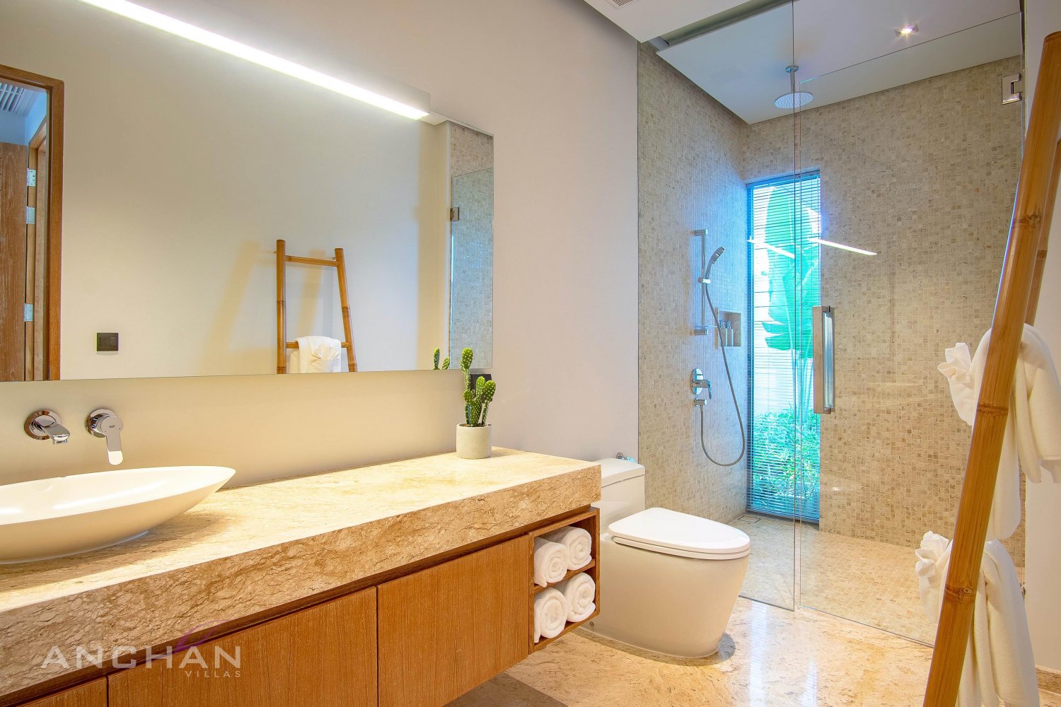 Property image - full photo 3