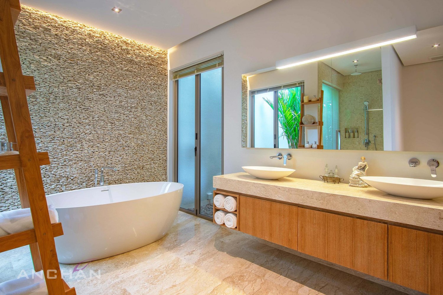Property image - full photo 6