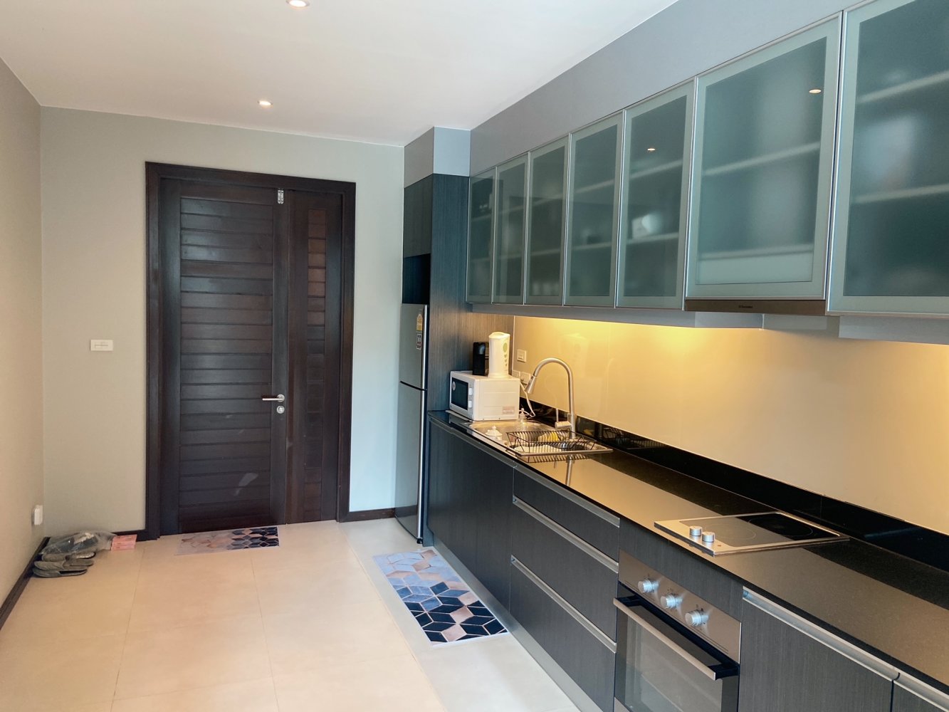 Property image - full photo 10