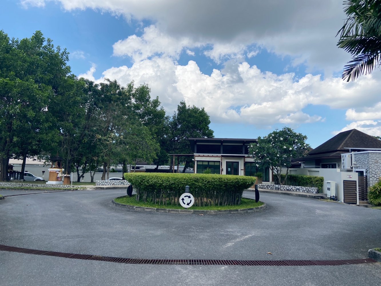 Property image - full photo 21