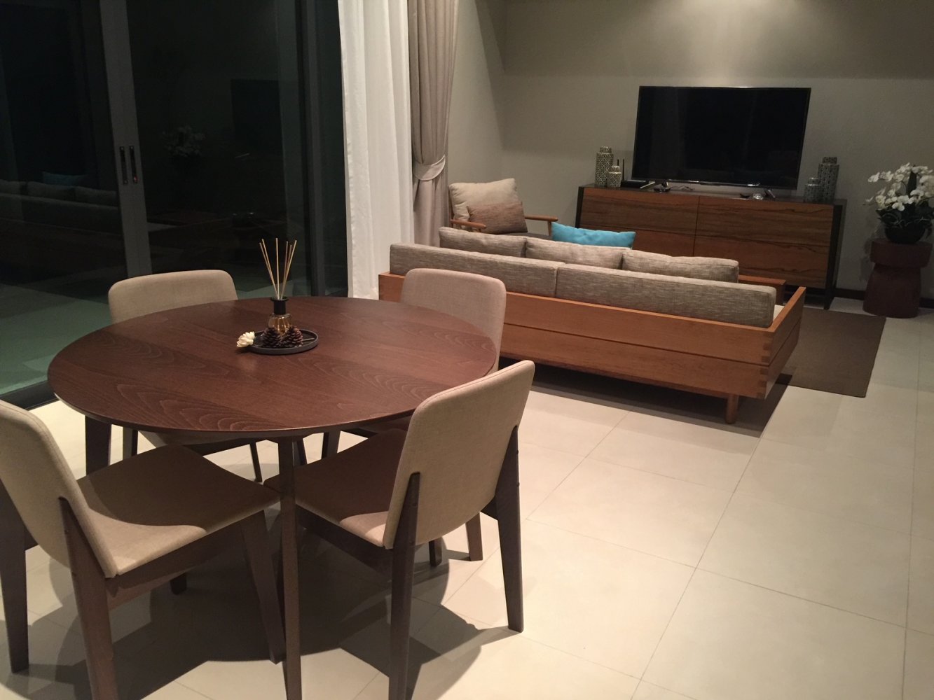 Property image - full photo 9