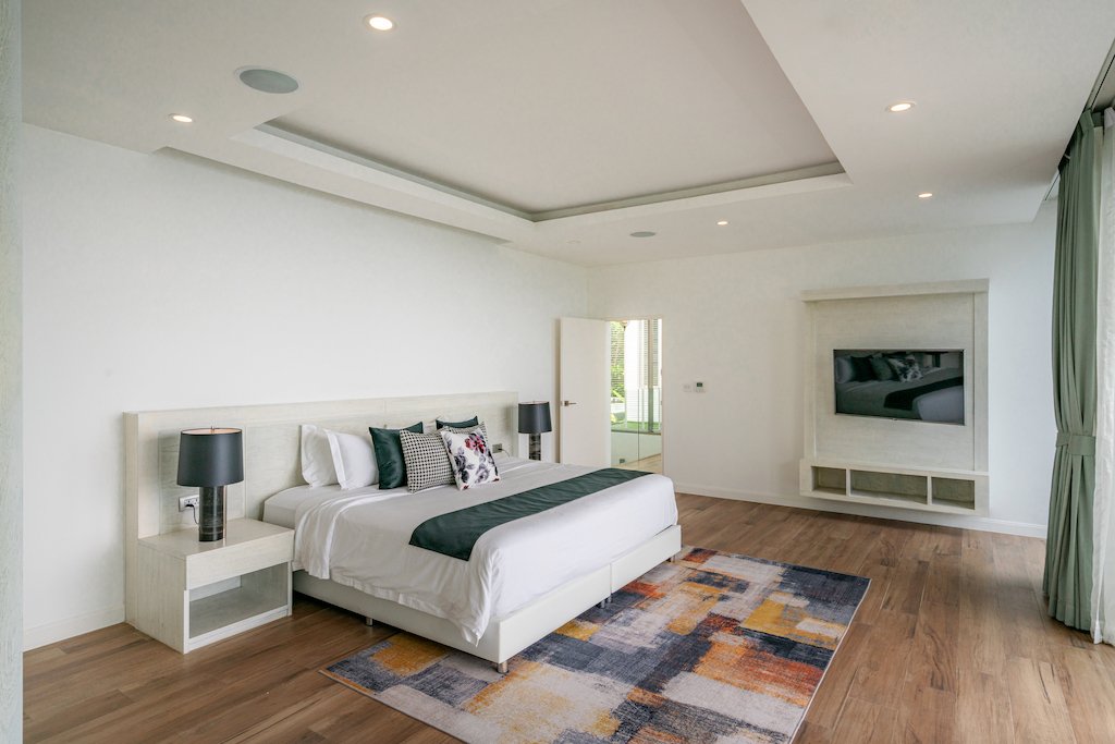 Property image - full photo 48