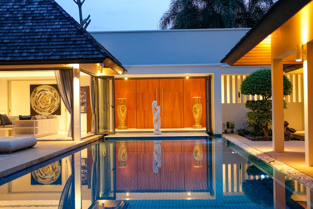 Property image - full photo 2