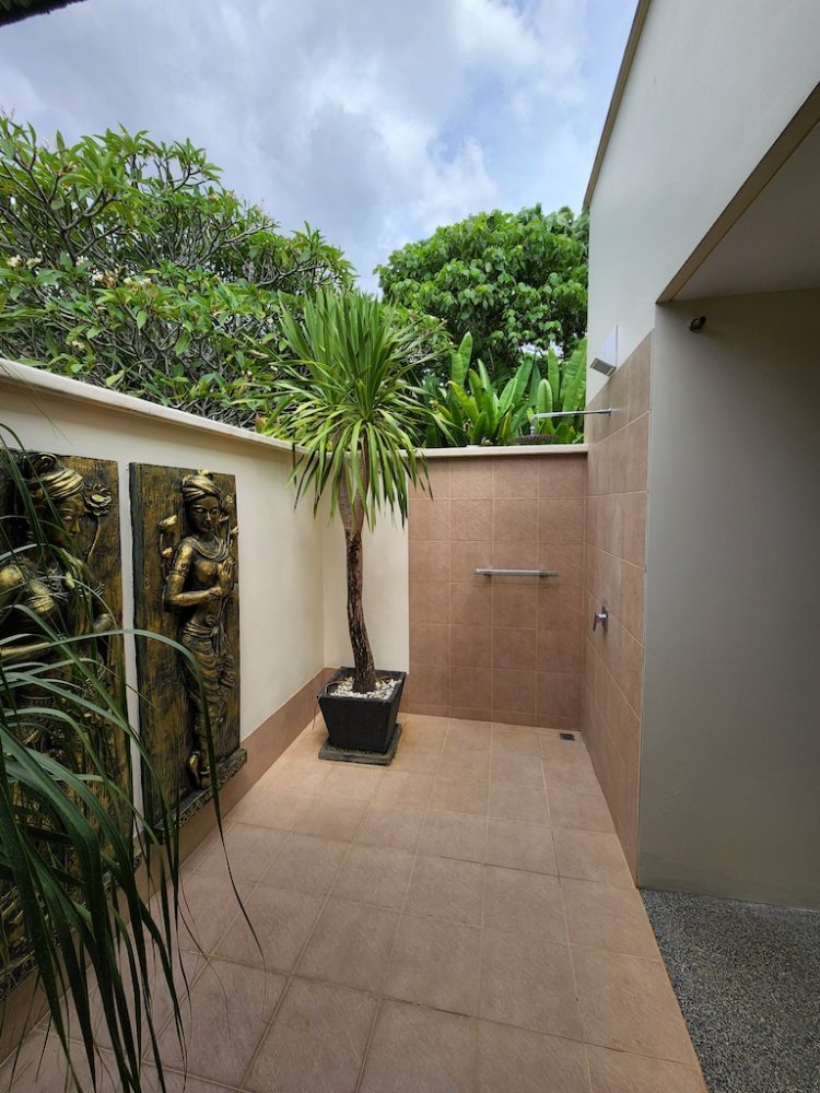 Property image - full photo 32