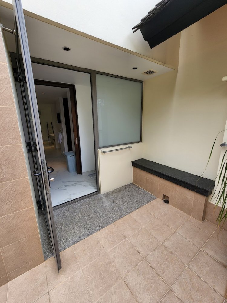Property image - full photo 30
