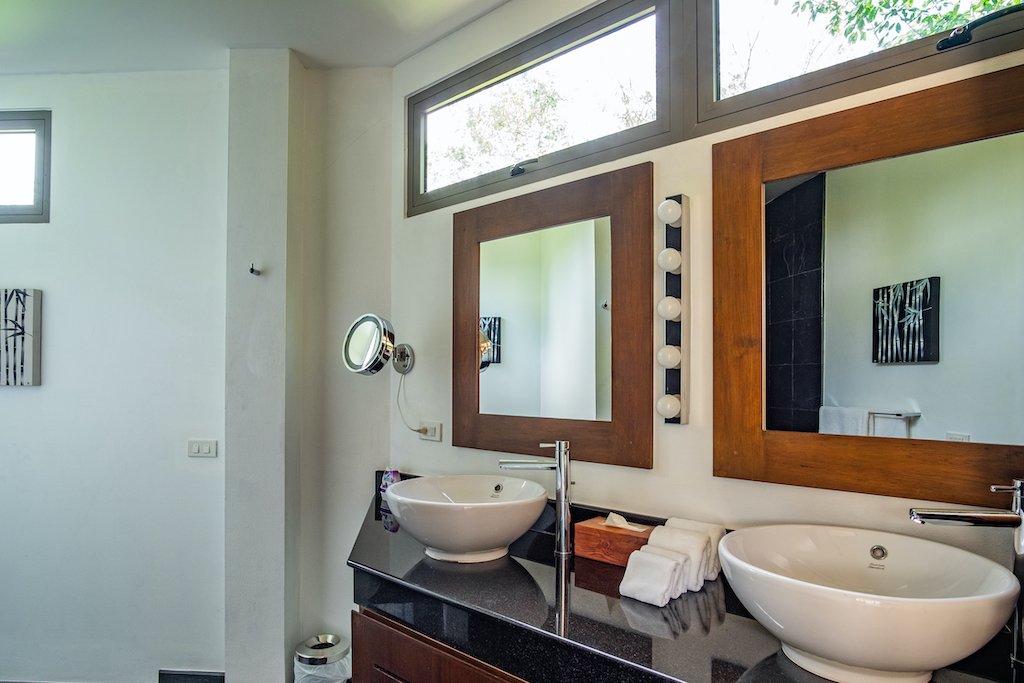Property image - full photo 64