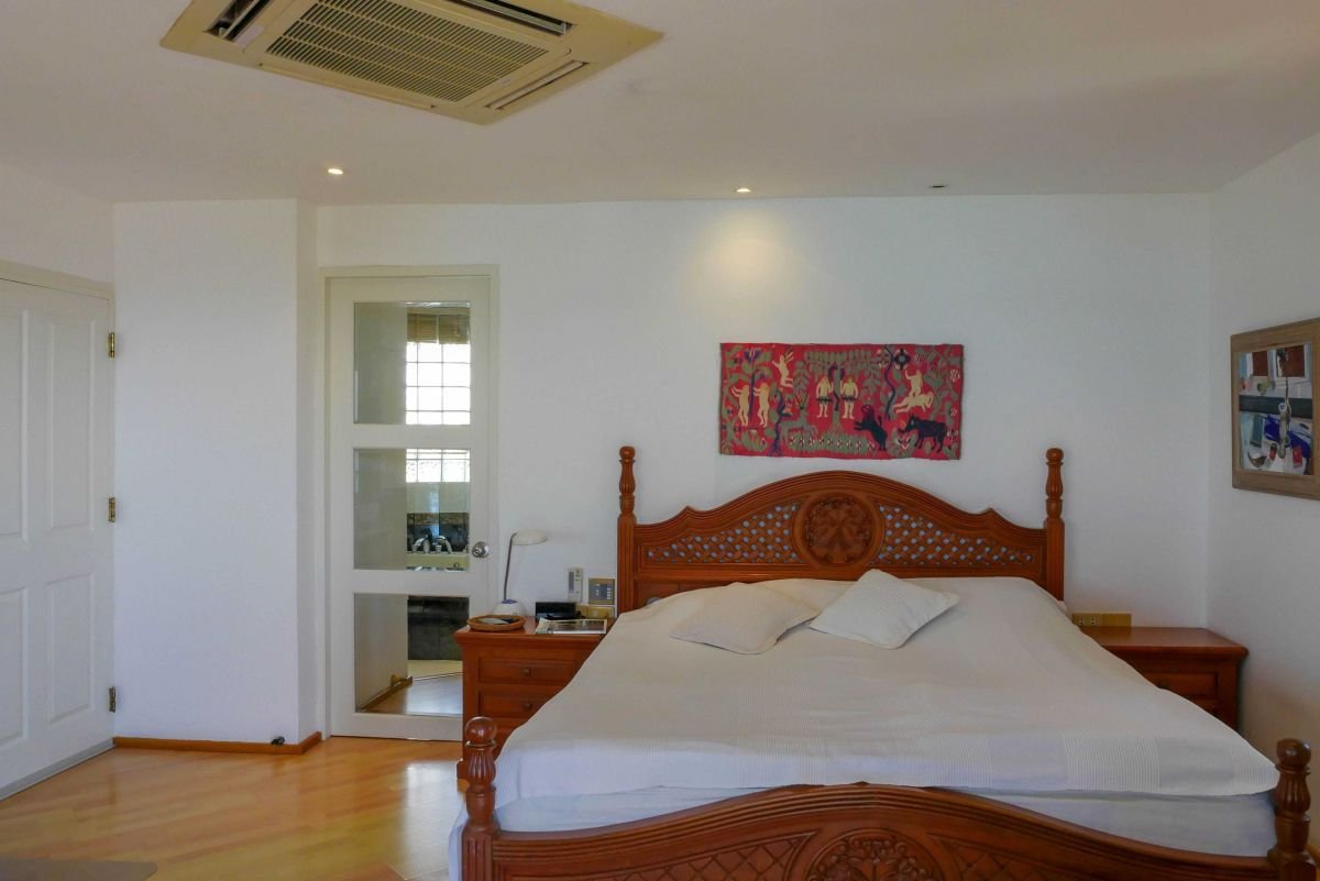 Property image - full photo 22