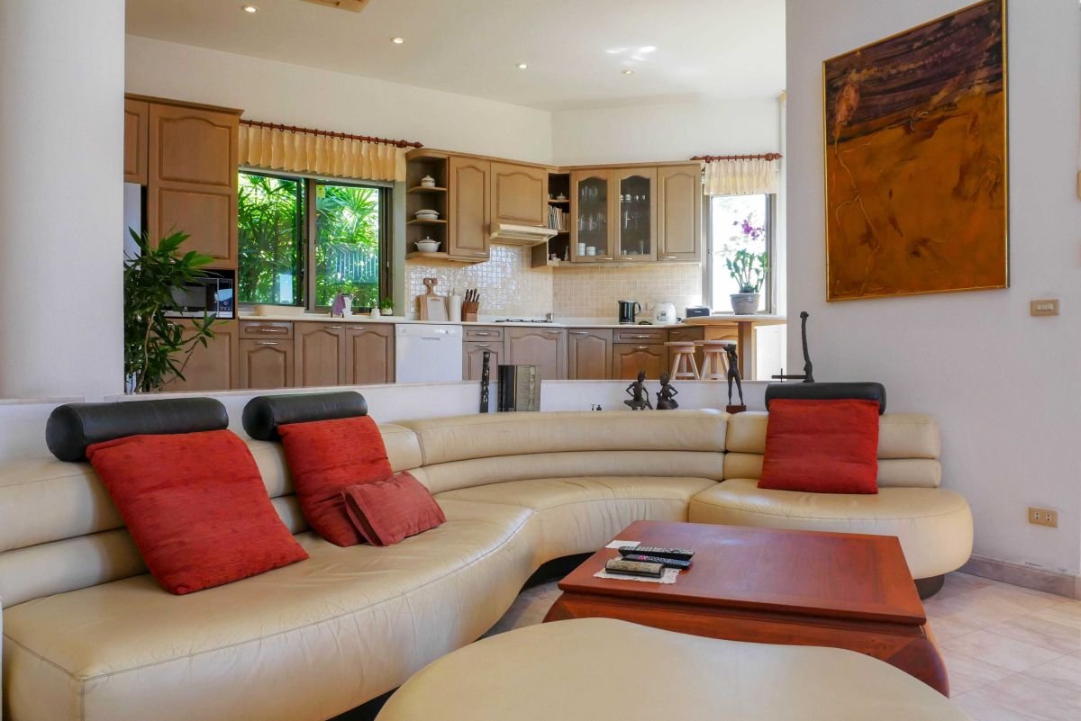Property image - full photo 17