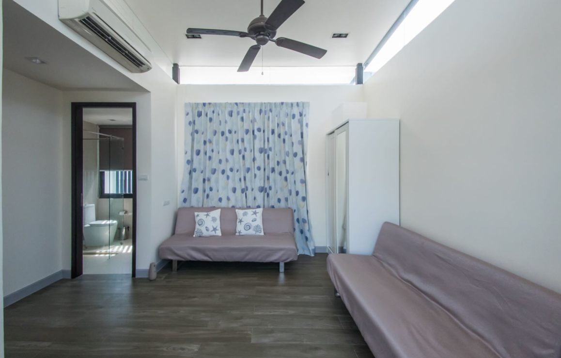 Property image - full photo 8