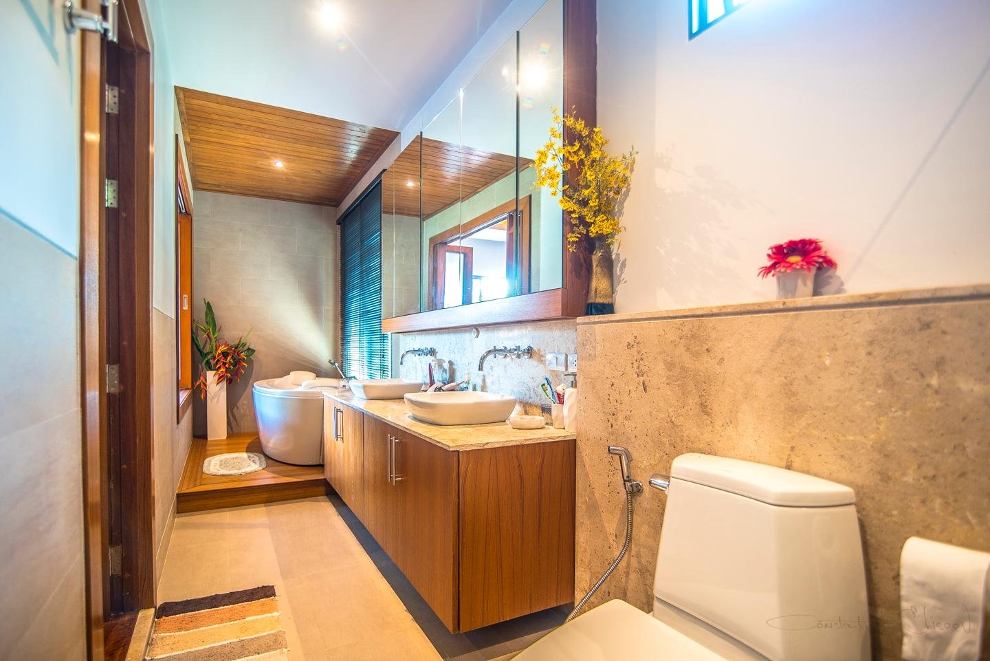 Property image - full photo 12