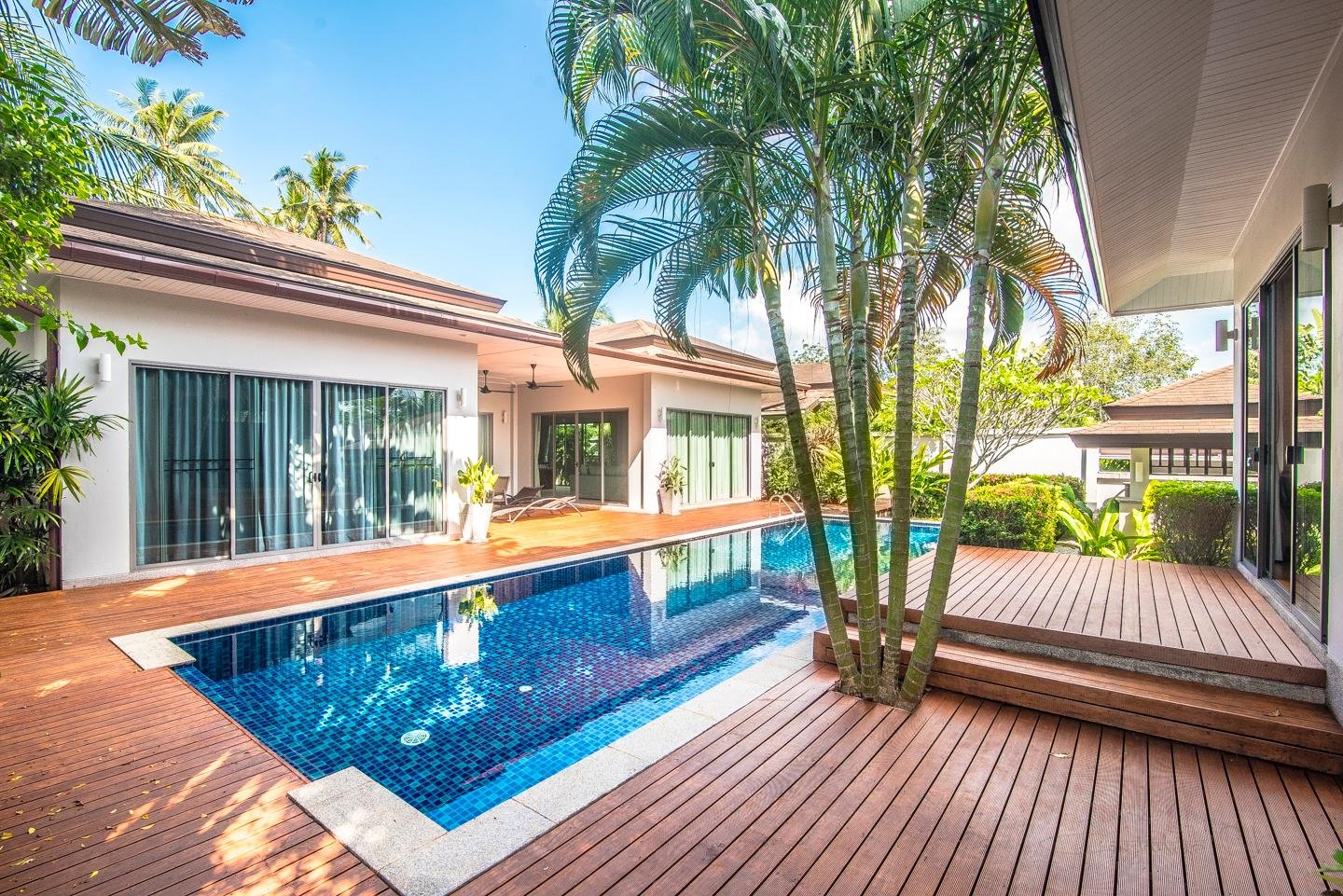 Property image - full photo 3