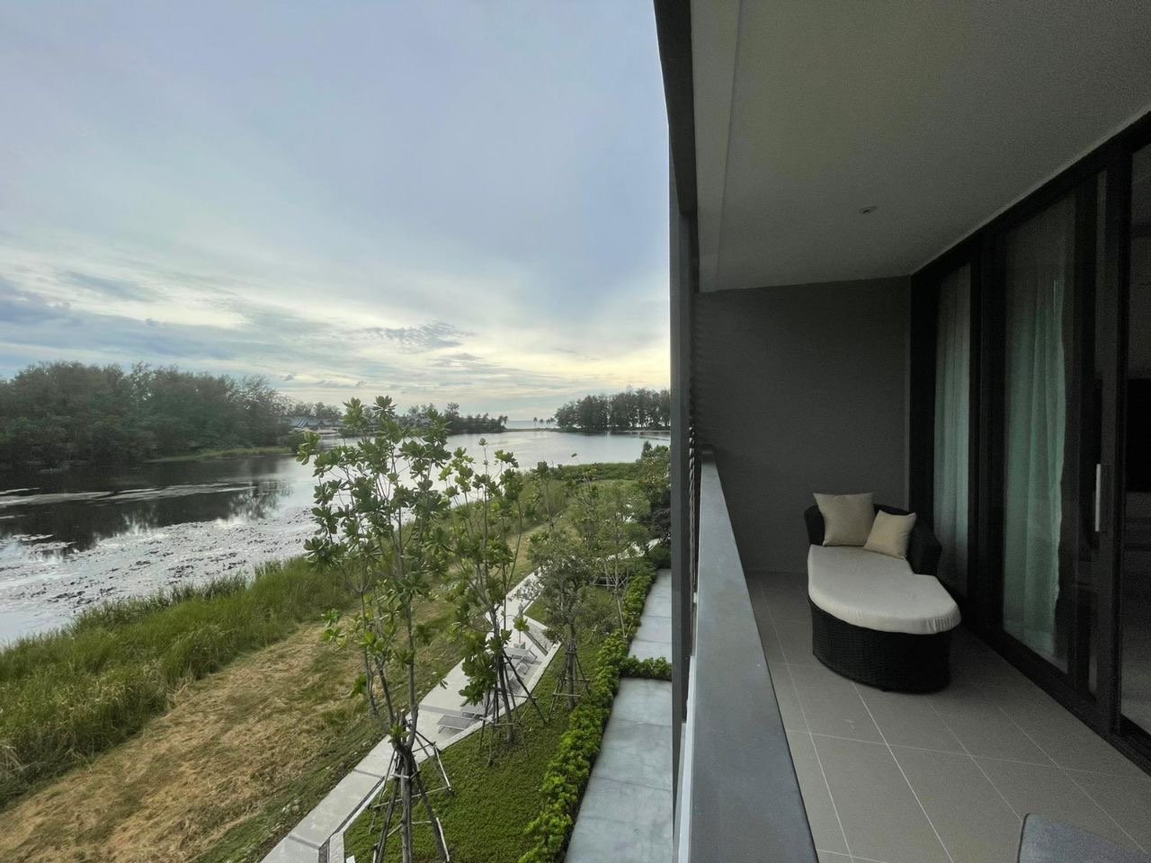 Property image - full photo 5