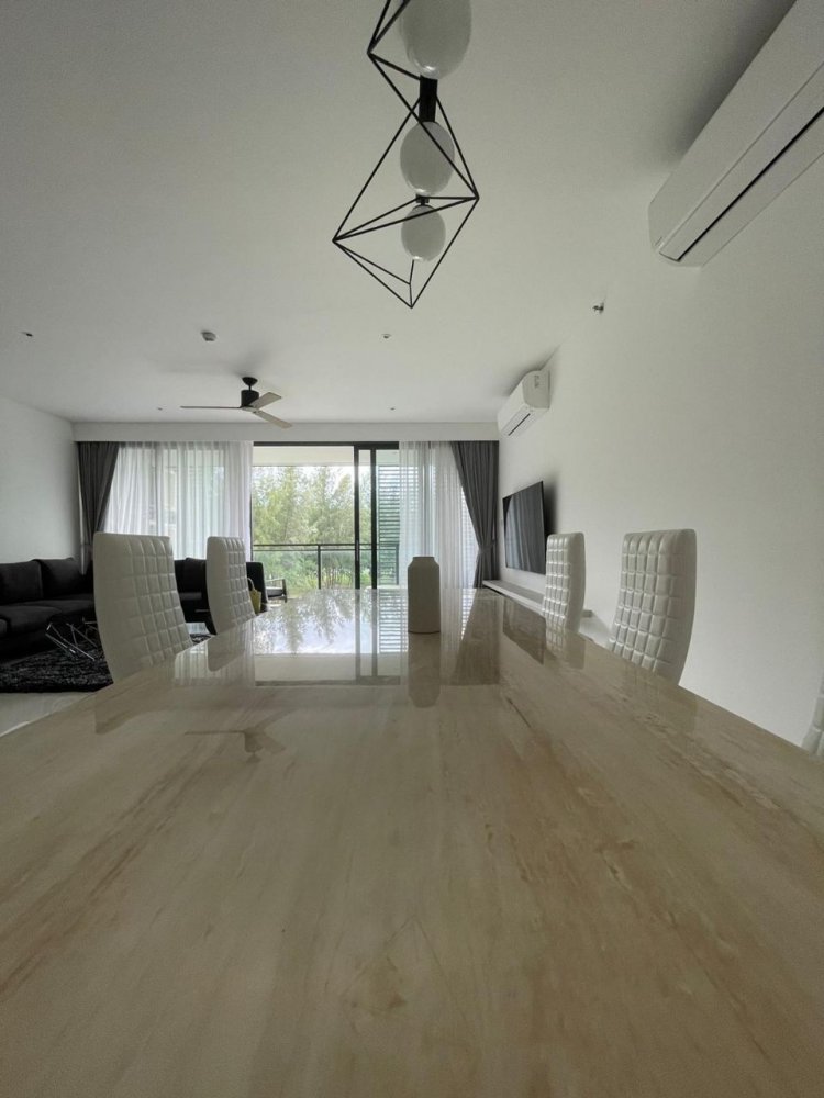 Property image - full photo 10