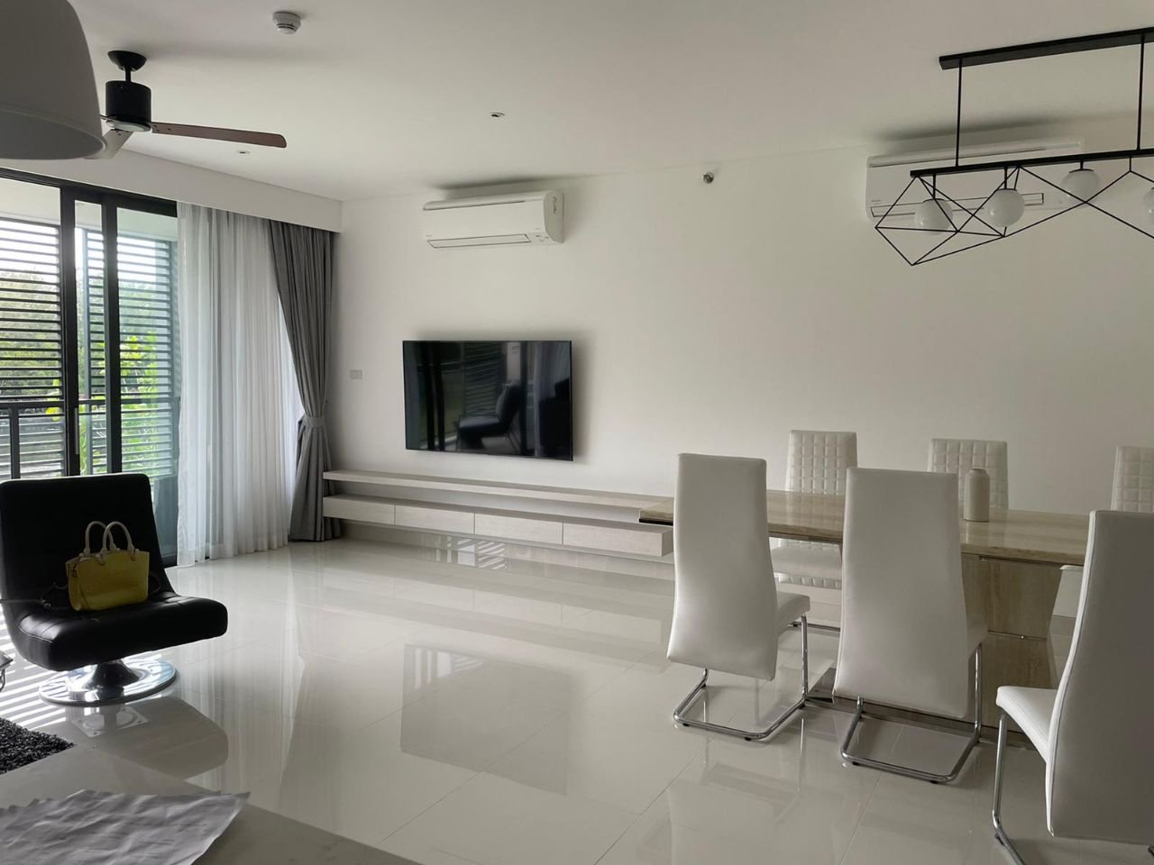 Property image - full photo 7