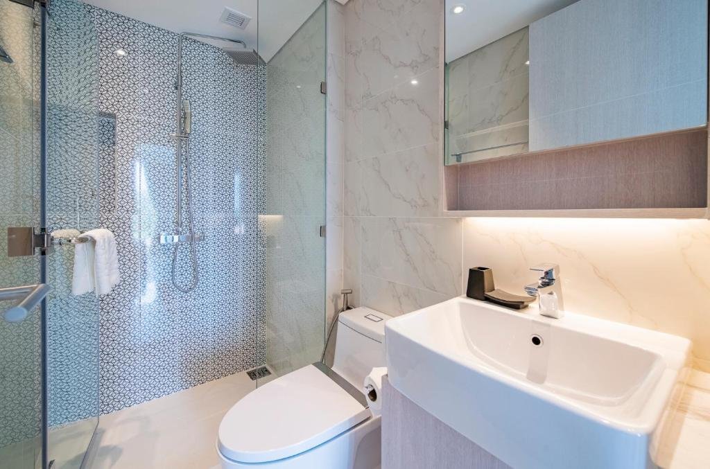 Property image - full photo 3