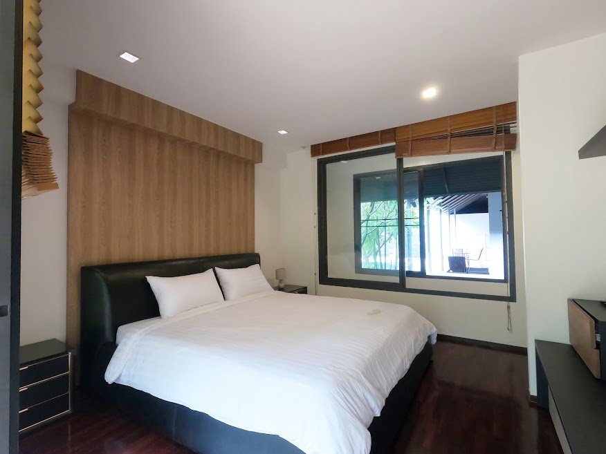 Property image - full photo 16