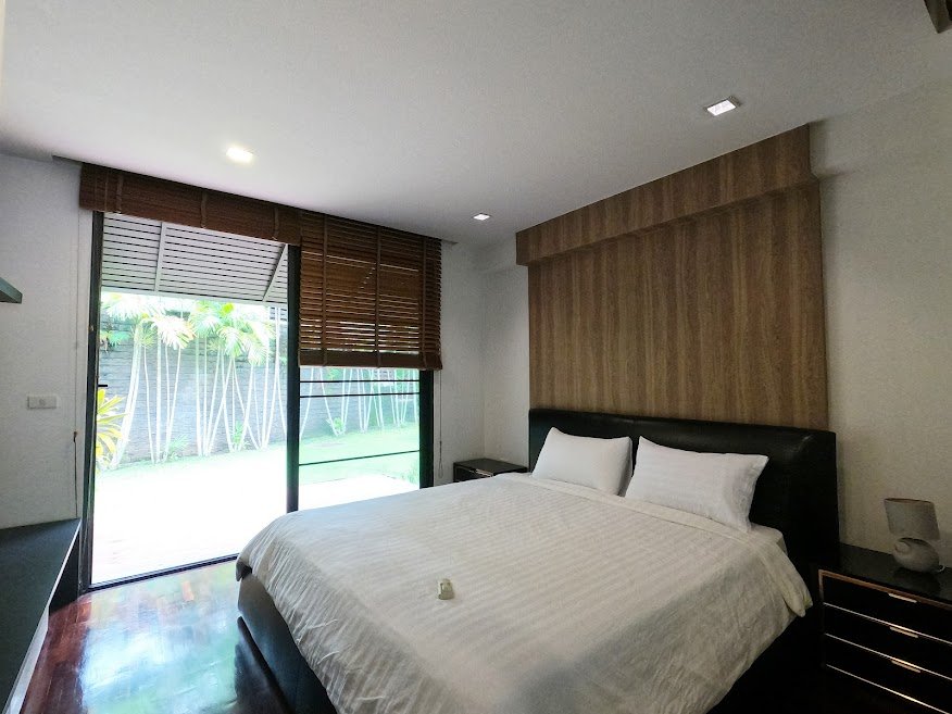 Property image - full photo 15
