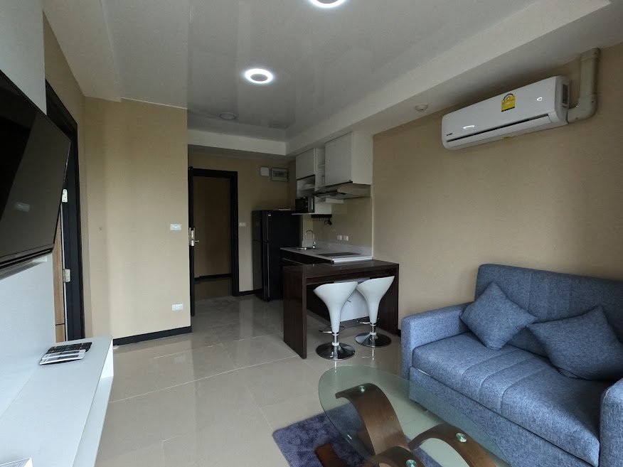 Property image - full photo 6