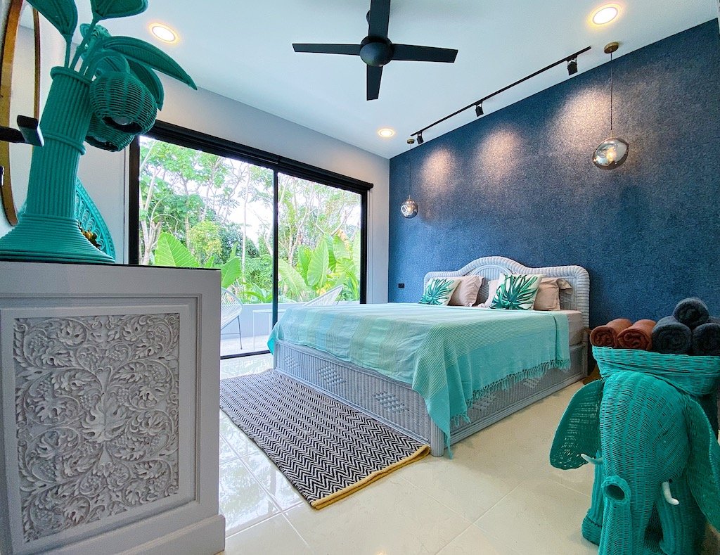 Property image - full photo 32