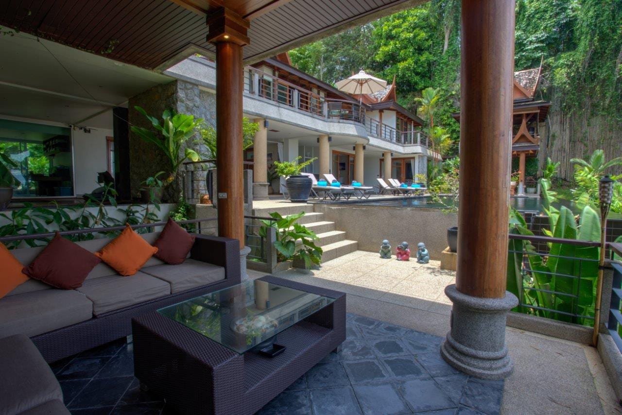 Property image - full photo 2