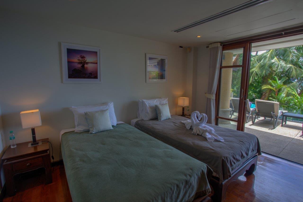 Property image - full photo 12
